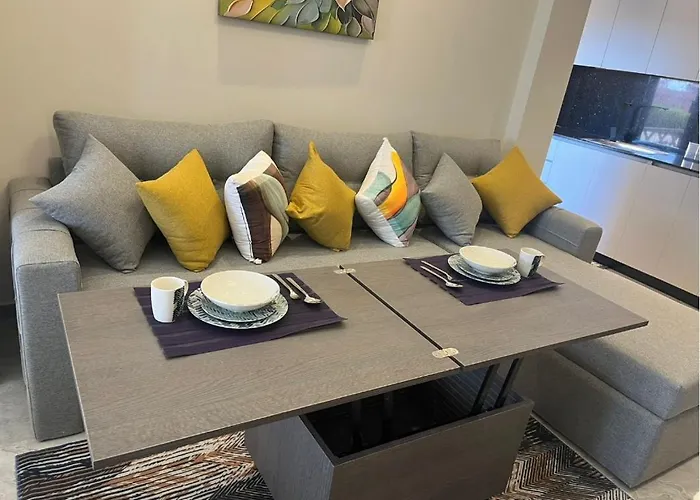 Apartment In Golf Heights Nabq *