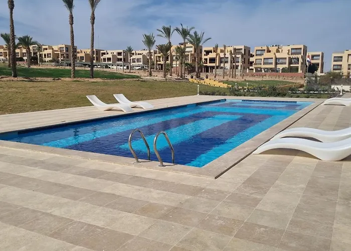 In Golf Heights Nabq Apartment