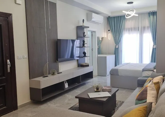 In Golf Heights Nabq Apartment